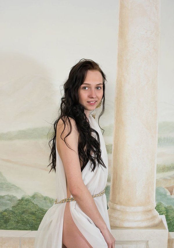 Елена, 24 года, 3 размер груди